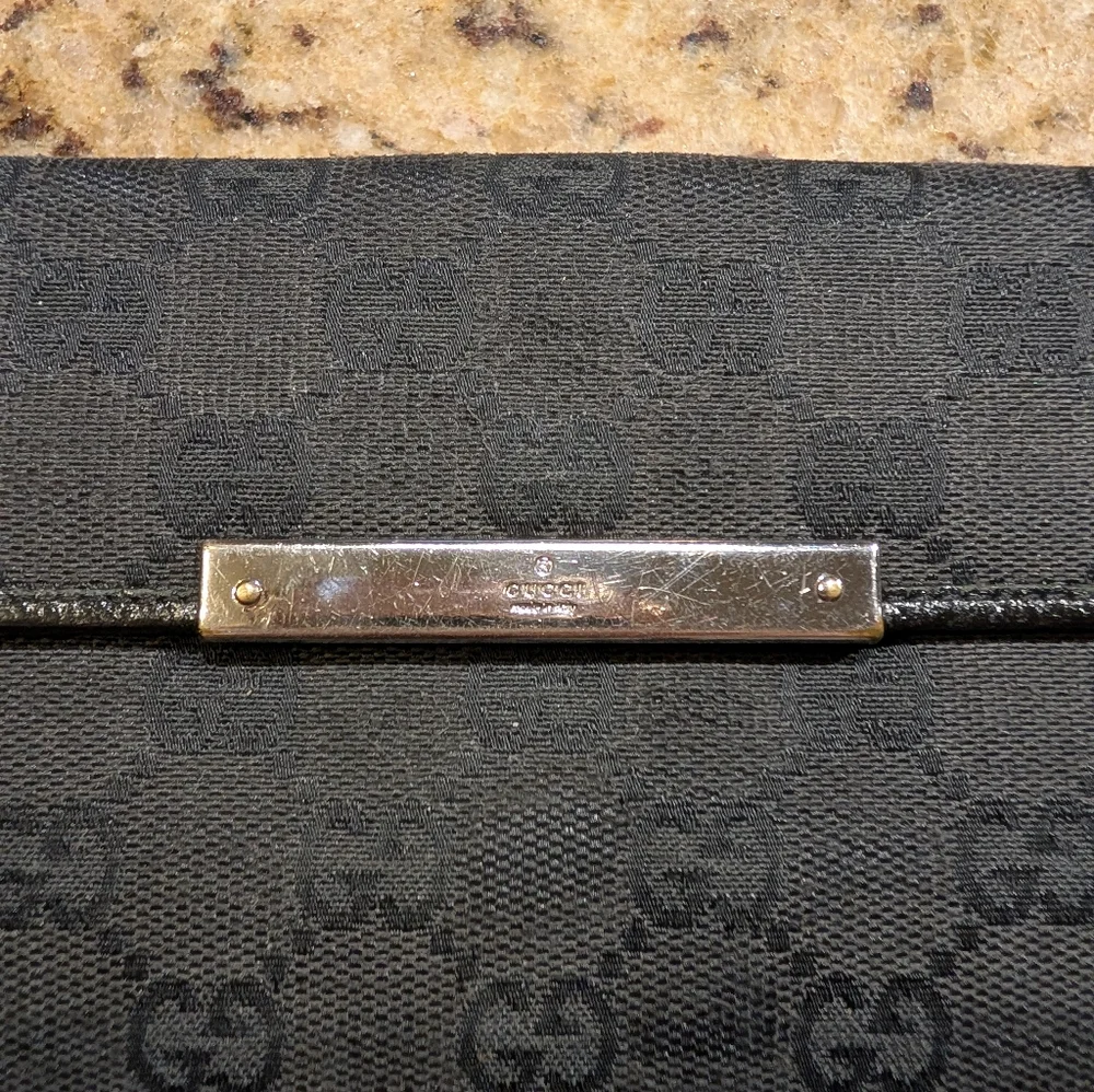 GUCCI Authentic Vintage Signature Black & Gray Wallet or Crossbody with Chain